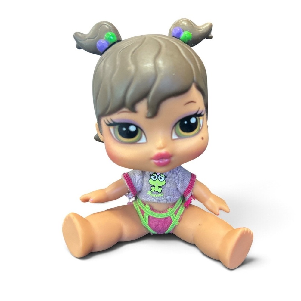 MGA Bratz Babyz Yasmin Doll Frog Princess Purple Shirt 2004 Vintage Toy